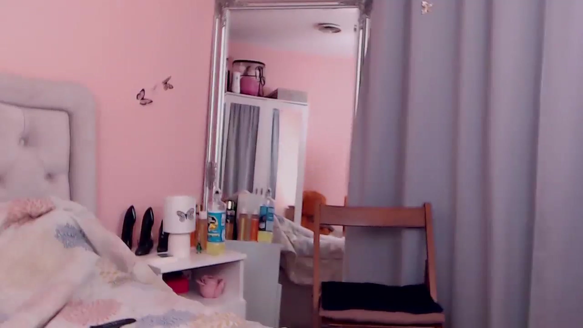 Gallery image thumbnail from Sara_Joy's myfreecams stream on, 07/23/2023, 21:16 image 10 of 20