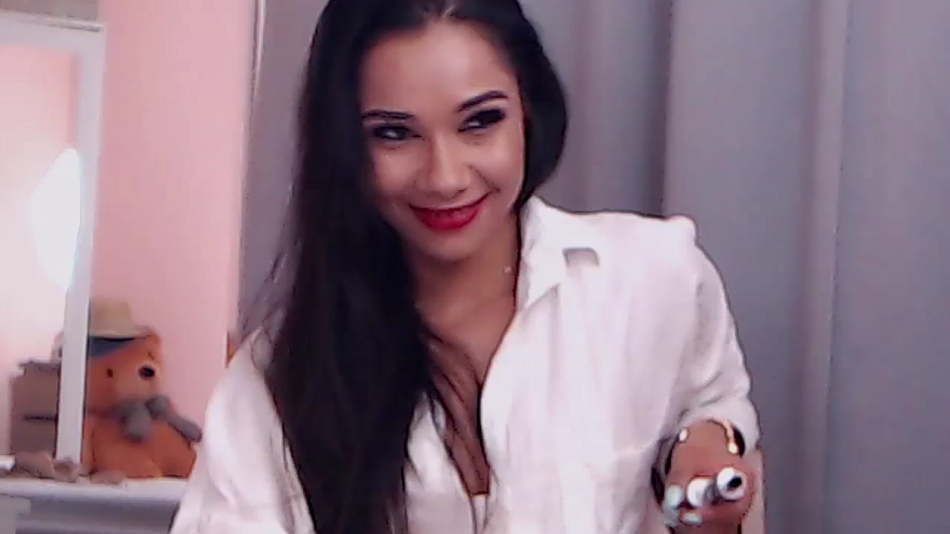Gallery image thumbnail from Sara_Joy's myfreecams stream on, 08/18/2023, 24:06 image 2 of 20