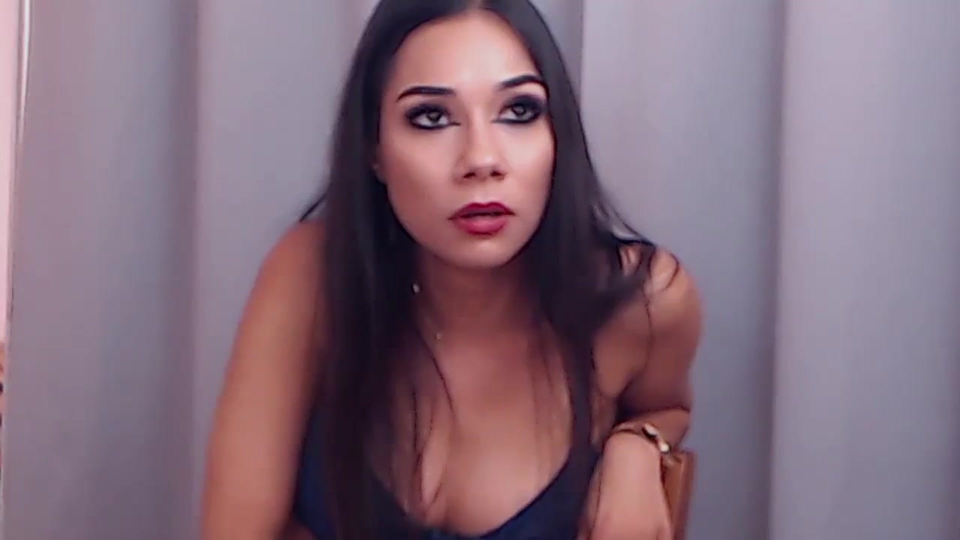 Gallery image thumbnail from Sara_Joy's myfreecams stream on, 08/19/2023, 02:18 image 6 of 20