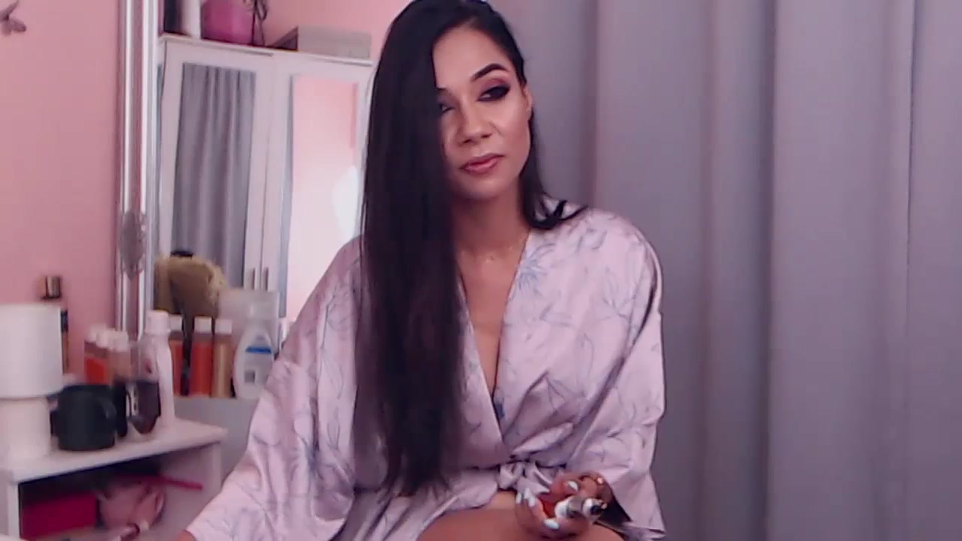 Gallery image thumbnail from Sara_Joy's myfreecams stream on, 08/19/2023, 22:27 image 6 of 20