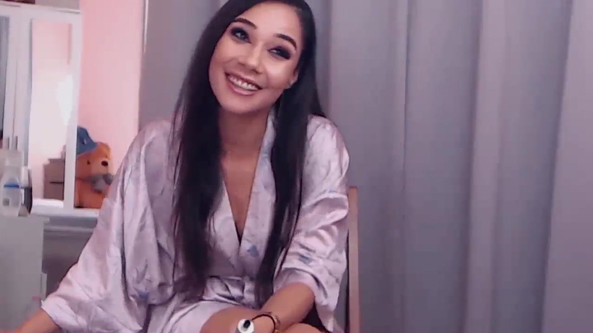 Gallery image thumbnail from Sara_Joy's myfreecams stream on, 08/20/2023, 24:02 image 3 of 20