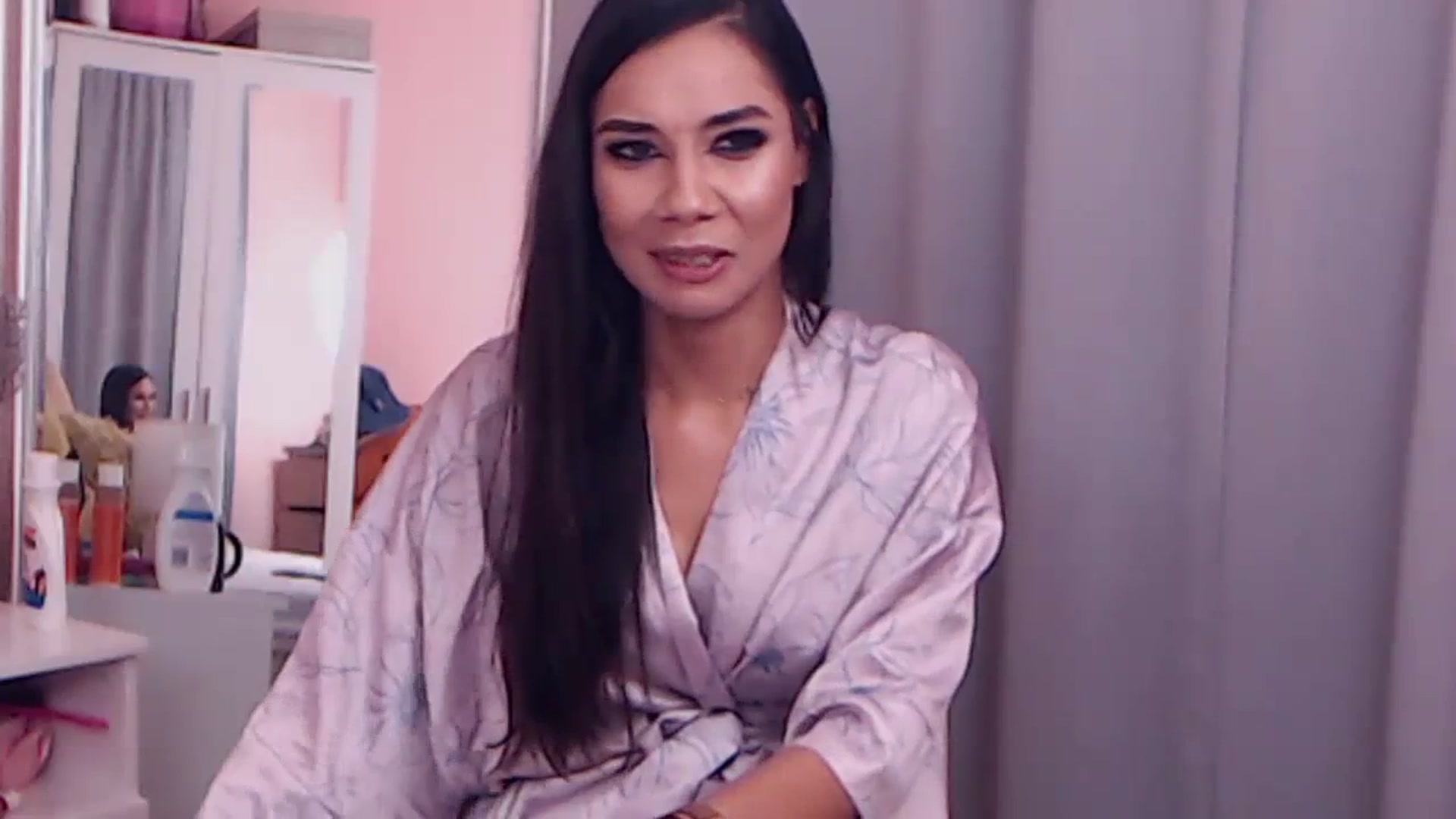 Gallery image thumbnail from Sara_Joy's myfreecams stream on, 08/20/2023, 24:46 image 12 of 20