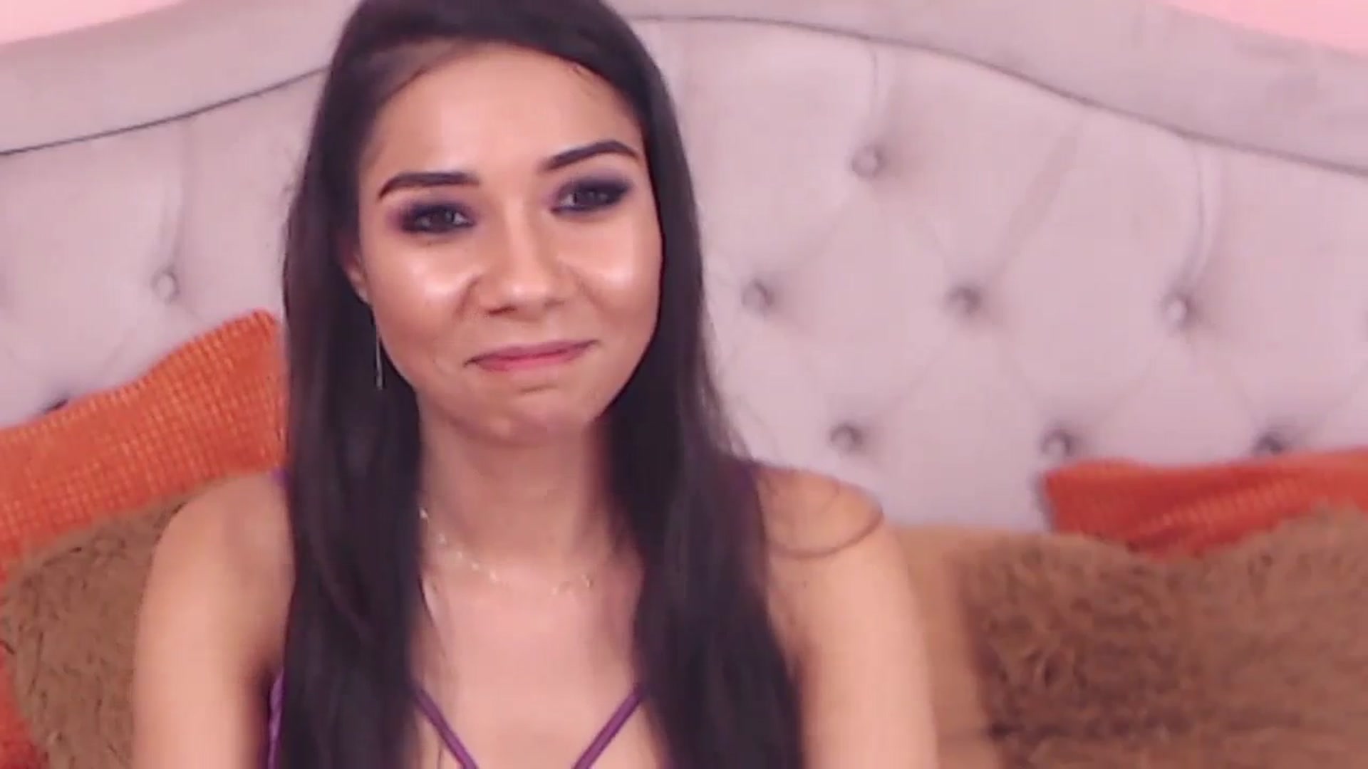 Gallery image thumbnail from Sara_Joy's myfreecams stream on, 10/13/2023, 23:02 image 8 of 20
