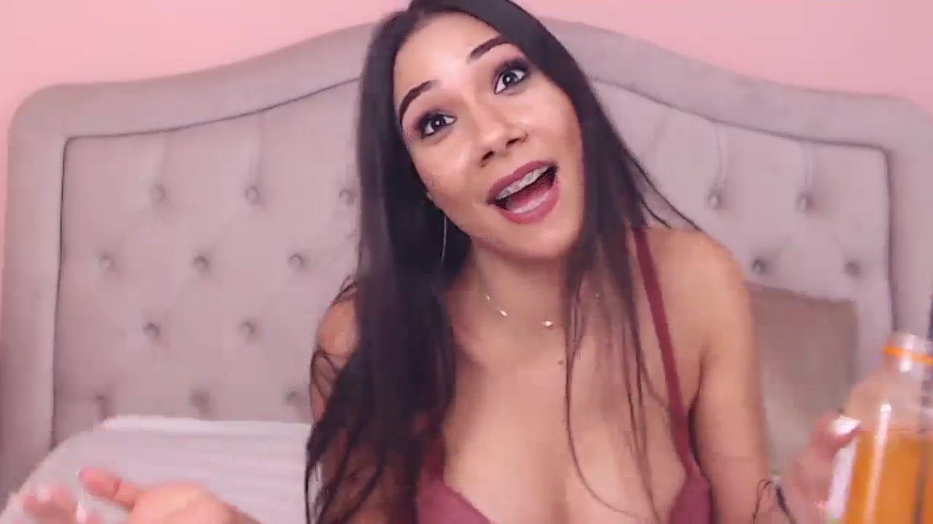 Gallery image thumbnail from Sara_Joy's myfreecams stream on, 10/15/2023, 23:16 image 17 of 20