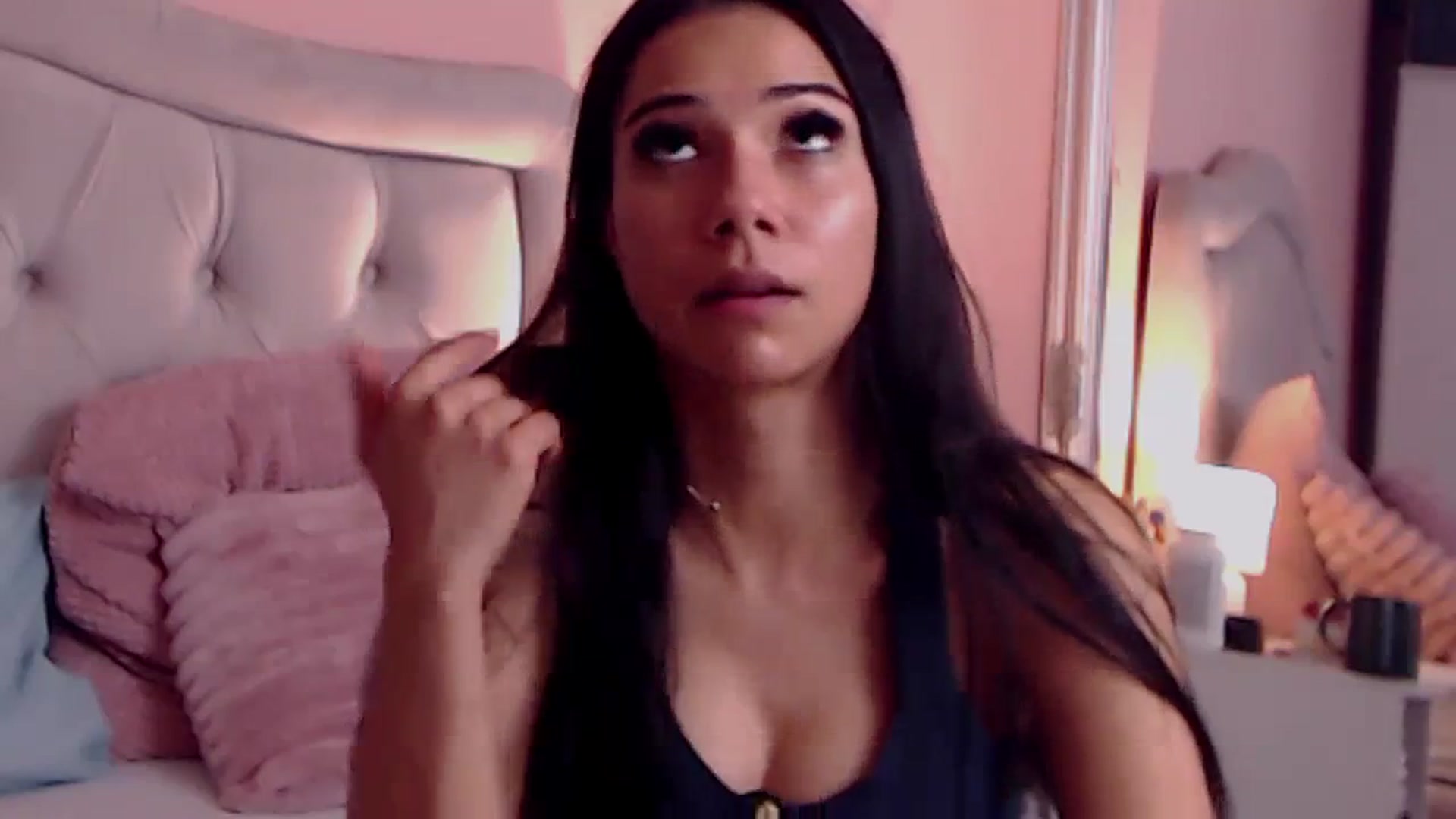 Gallery image thumbnail from Sara_Joy's myfreecams stream on, 10/28/2023, 24:30 image 16 of 20