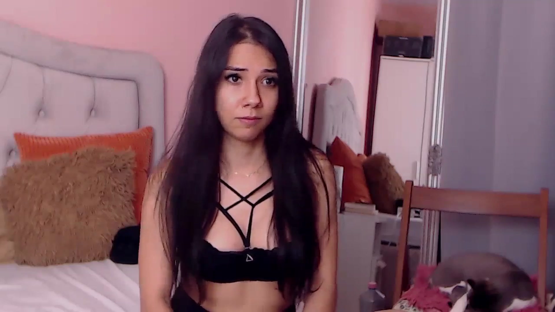 Gallery image thumbnail from Sara_Joy's myfreecams stream on, 10/29/2023, 01:18 image 13 of 20