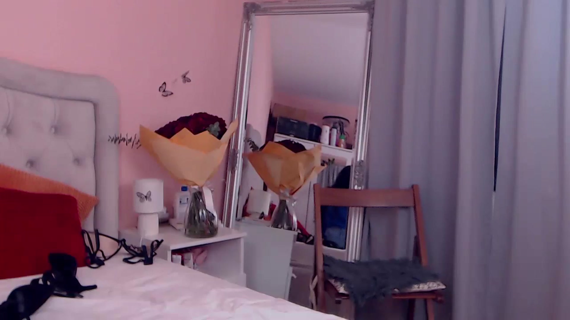 Gallery image thumbnail from Sara_Joy's myfreecams stream on, 12/09/2023, 17:45 image 14 of 20