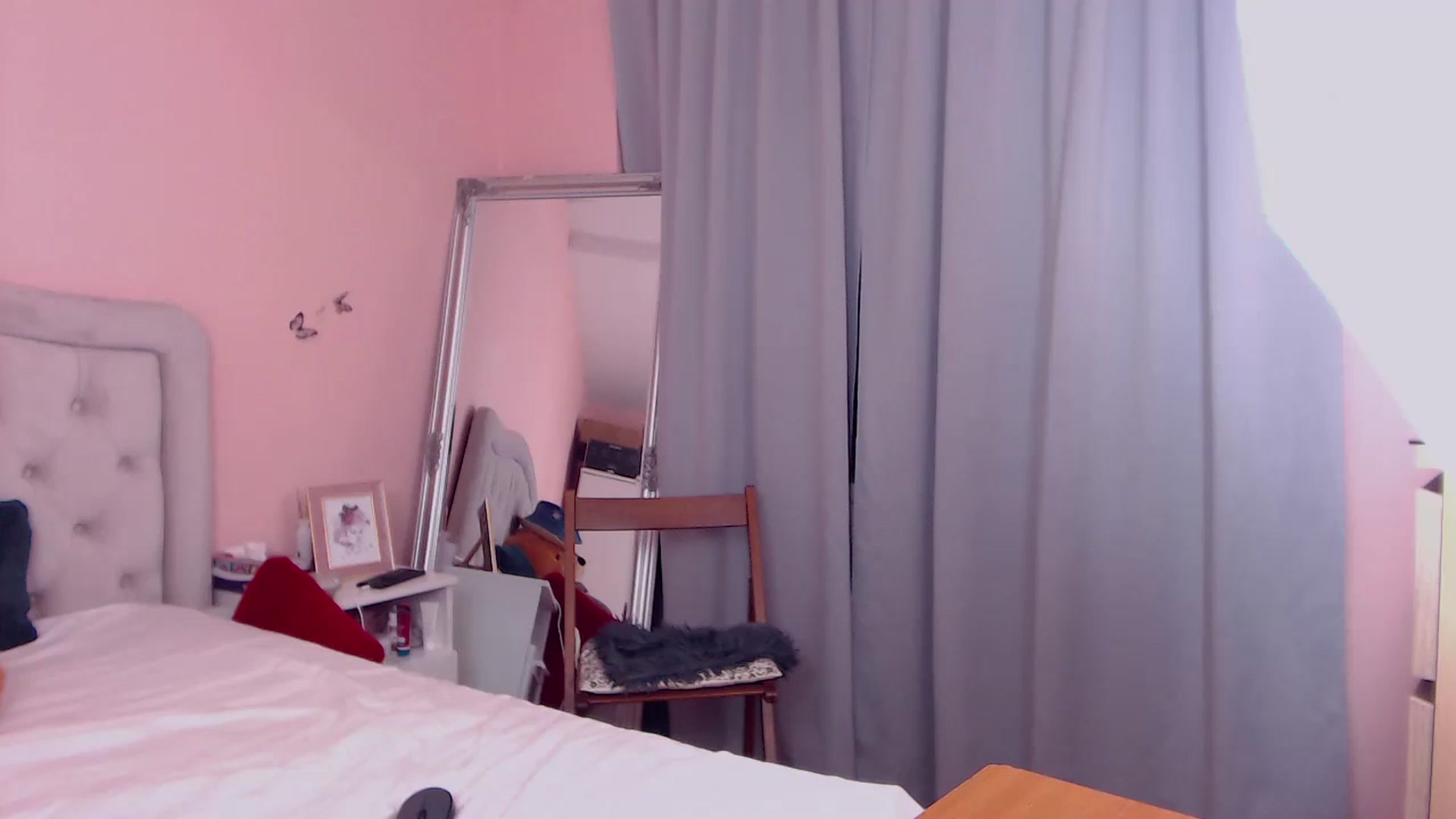 Gallery image thumbnail from Sara_Joy's myfreecams stream on, 12/31/2023, 21:20 image 14 of 20