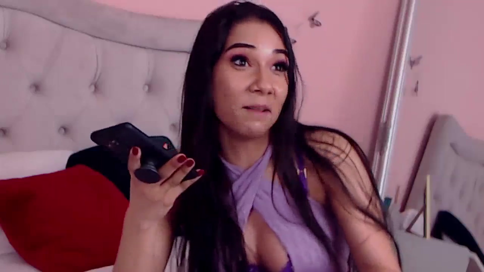Gallery image thumbnail from Sara_Joy's myfreecams stream on, 01/02/2024, 24:07 image 11 of 20