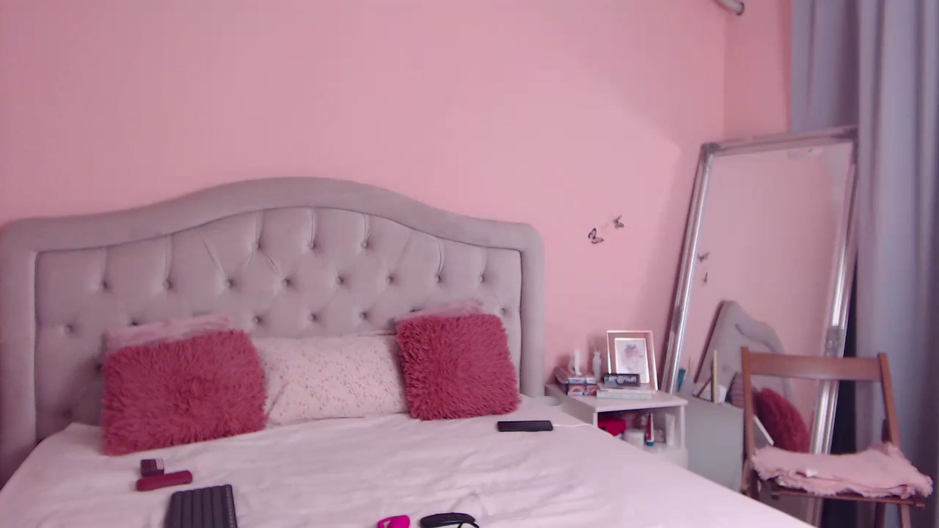 Gallery image thumbnail from Sara_Joy's myfreecams stream on, 01/04/2024, 02:41 image 9 of 20