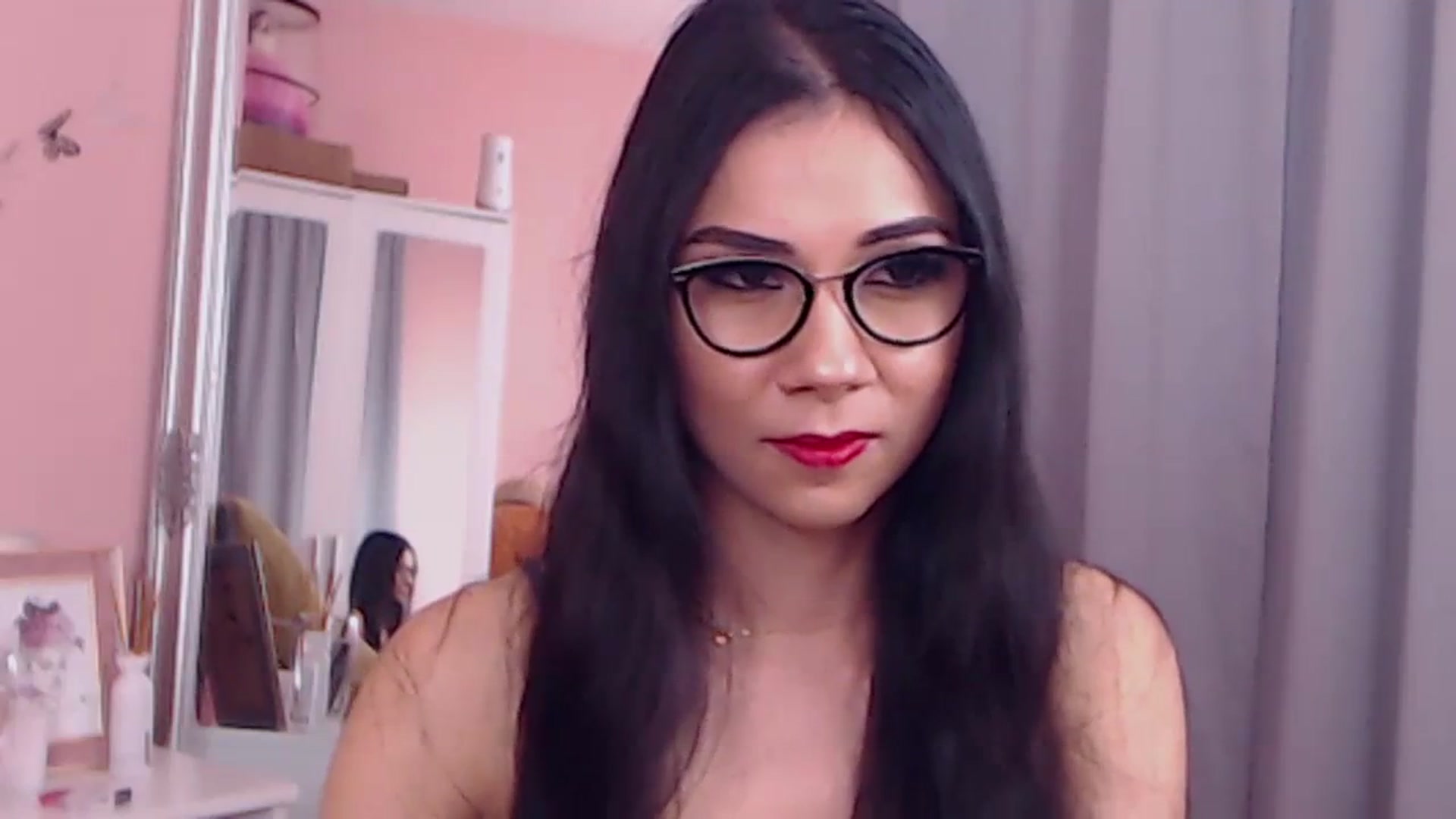 Gallery image thumbnail from Sara_Joy's myfreecams stream on, 01/21/2024, 21:05 image 18 of 20