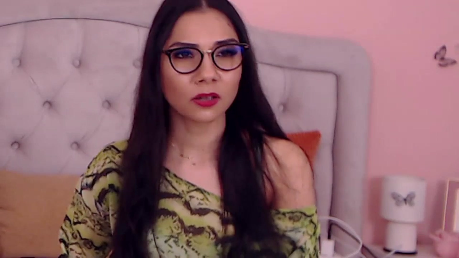 Gallery image thumbnail from Sara_Joy's myfreecams stream on, 01/31/2024, 23:16 image 12 of 20