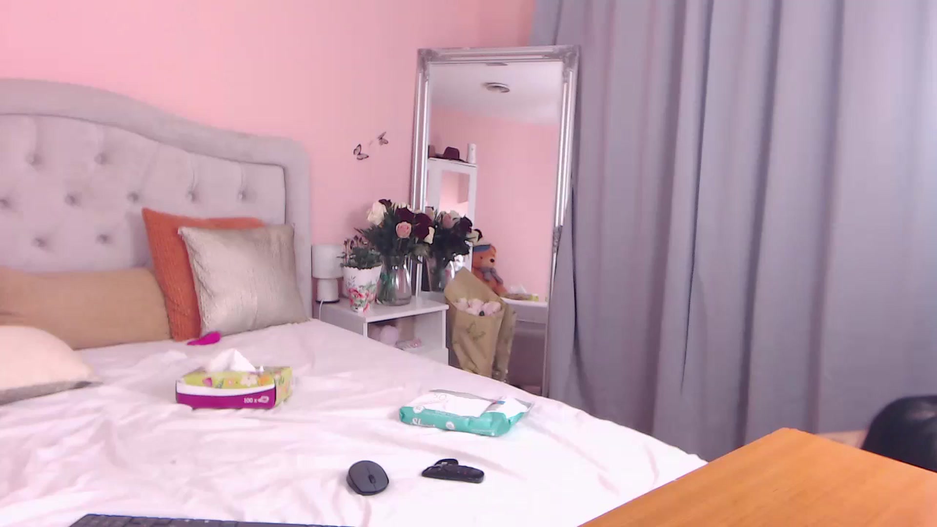 Gallery image thumbnail from Sara_Joy's myfreecams stream on, 02/22/2024, 02:12 image 1 of 20