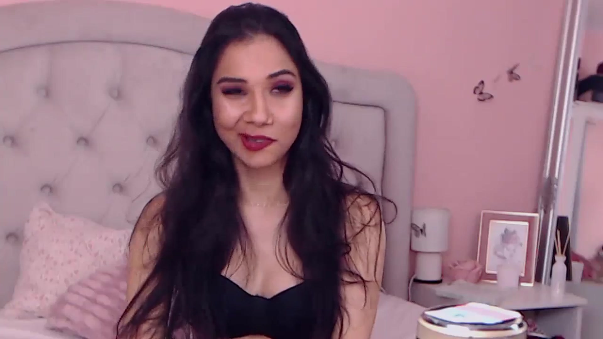 Gallery image thumbnail from Sara_Joy's myfreecams stream on, 03/08/2024, 03:18 image 5 of 20