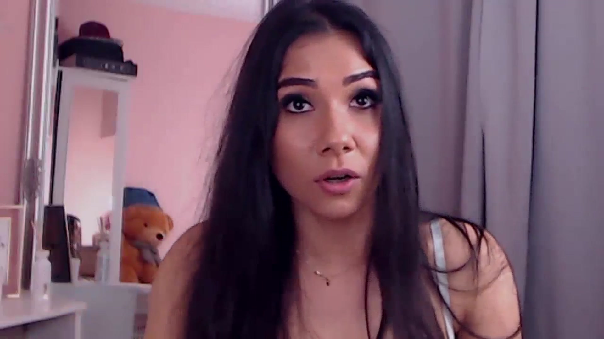 Gallery image thumbnail from Sara_Joy's myfreecams stream on, 03/11/2024, 23:15 image 18 of 20