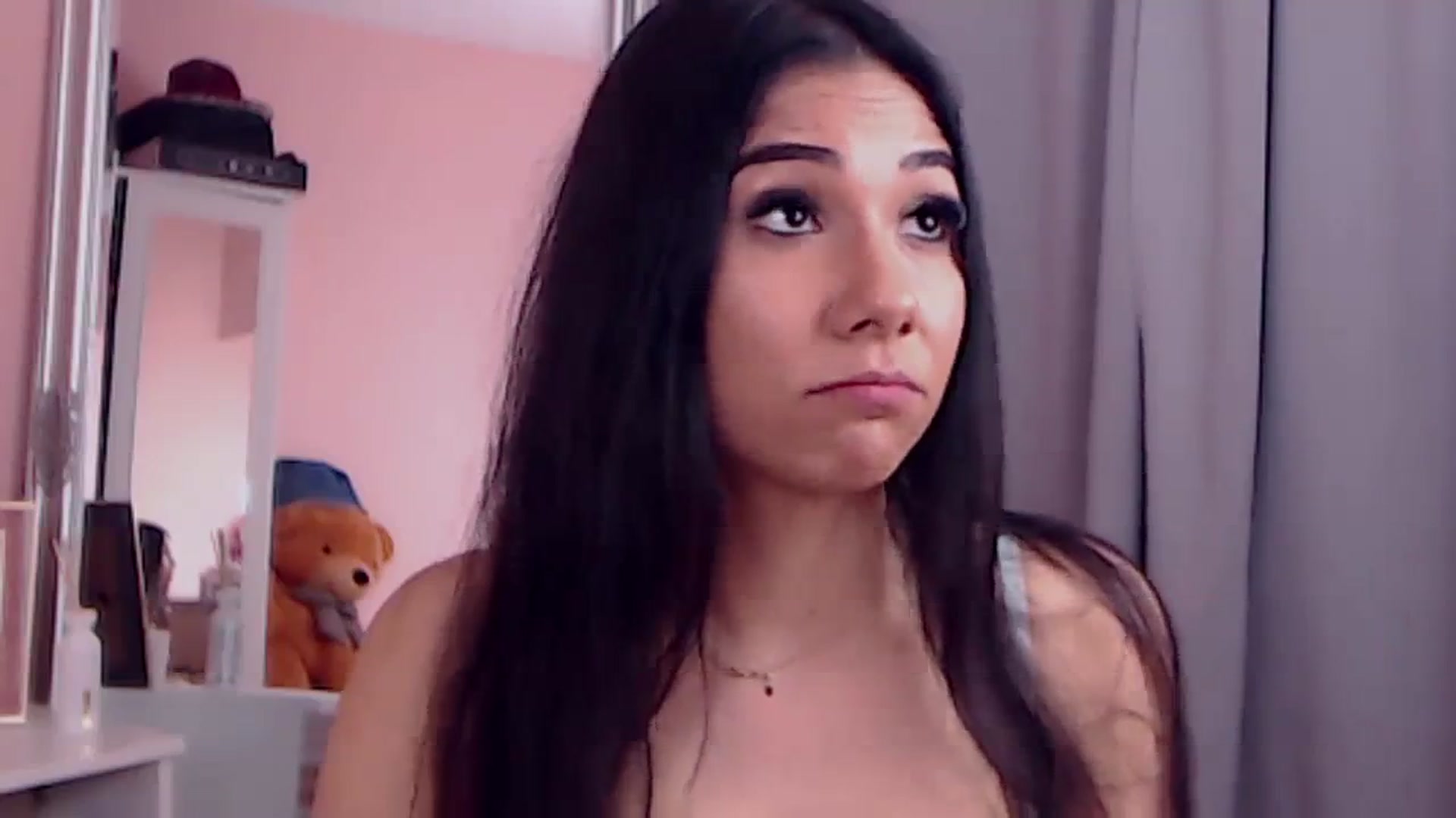 Gallery image thumbnail from Sara_Joy's myfreecams stream on, 03/12/2024, 24:01 image 14 of 20