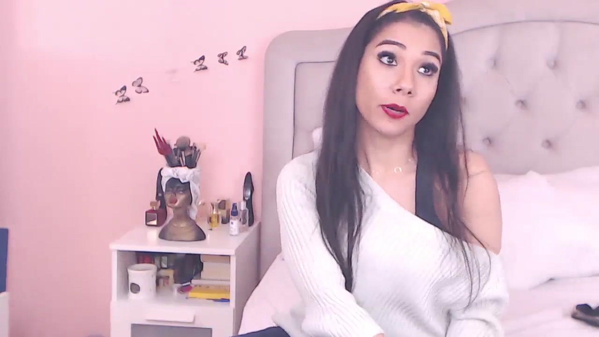 Gallery image thumbnail from Sara_Joy's myfreecams stream on, 03/26/2024, 24:03 image 12 of 20