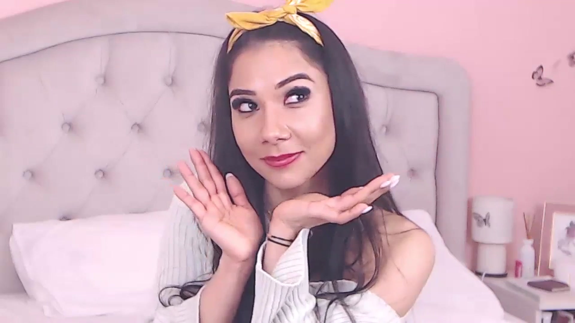 Gallery image thumbnail from Sara_Joy's myfreecams stream on, 03/26/2024, 01:09 image 14 of 20