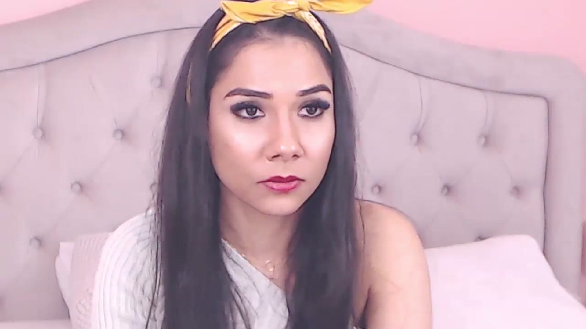 Gallery image thumbnail from Sara_Joy's myfreecams stream on, 03/26/2024, 01:09 image 5 of 20