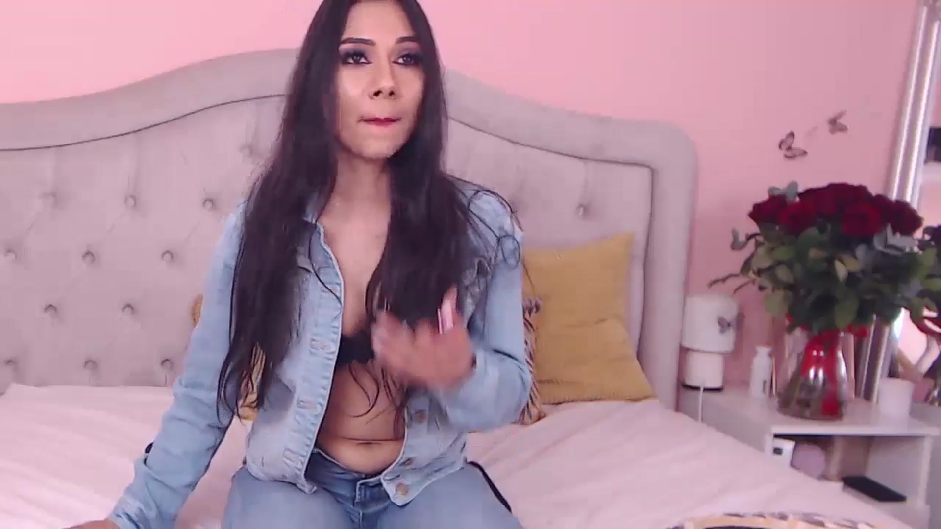 Gallery image thumbnail from Sara_Joy's myfreecams stream on, 04/19/2024, 22:33 image 11 of 20