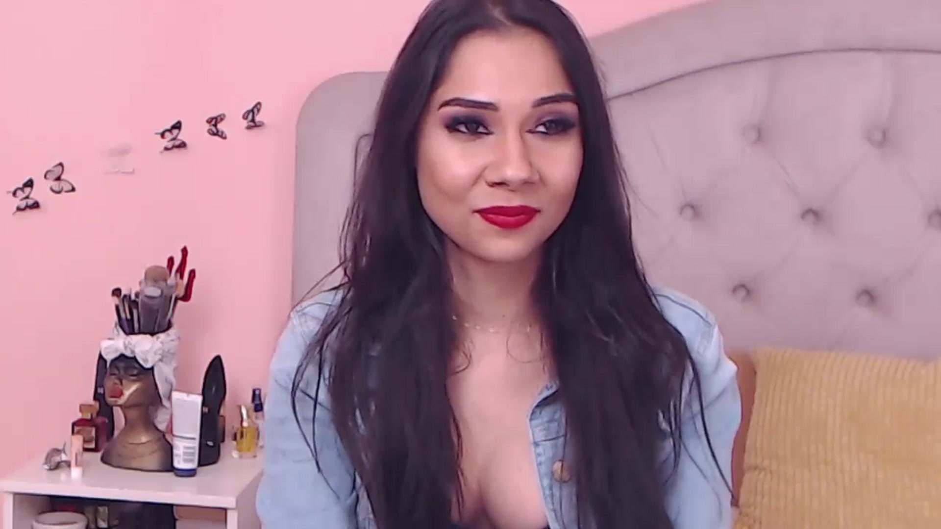 Gallery image thumbnail from Sara_Joy's myfreecams stream on, 04/19/2024, 22:33 image 18 of 20