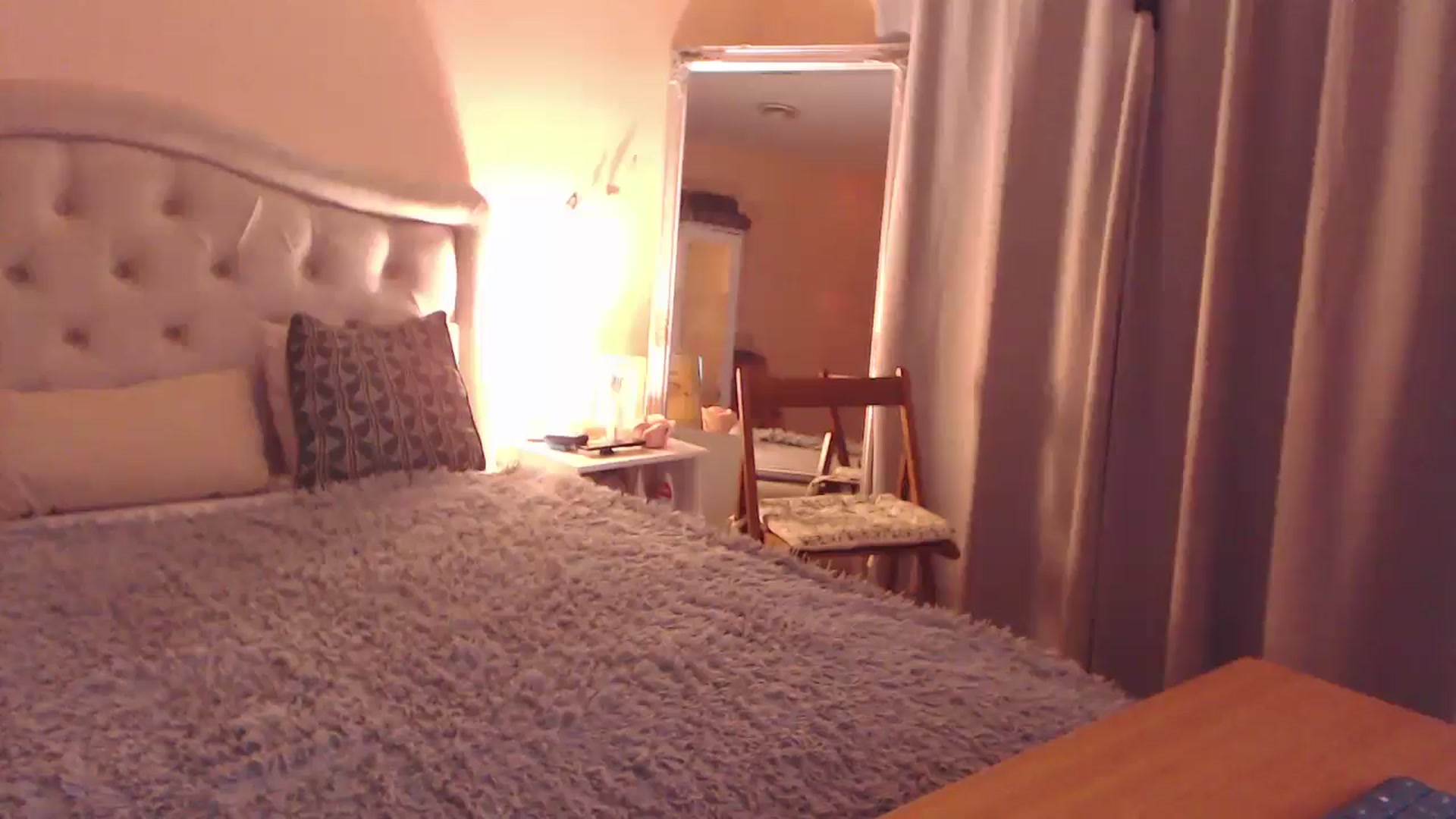 Gallery image thumbnail from Sara_Joy's myfreecams stream on, 05/02/2024, 23:50 image 17 of 20