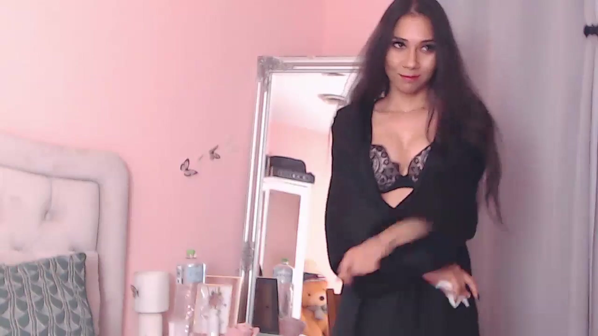 Gallery image thumbnail from Sara_Joy's myfreecams stream on, 05/02/2024, 23:50 image 14 of 20