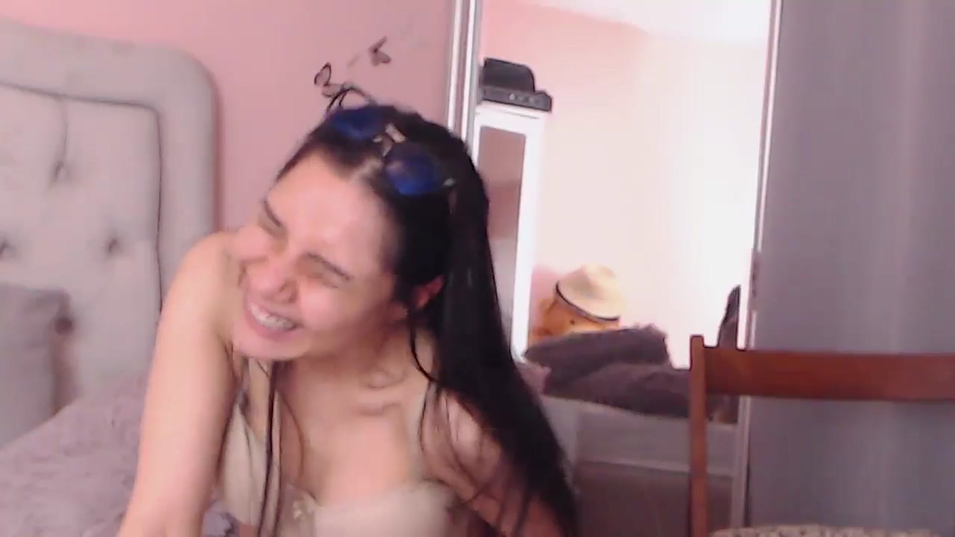 Gallery image thumbnail from Sara_Joy's myfreecams stream on, 05/11/2024, 24:02 image 4 of 20