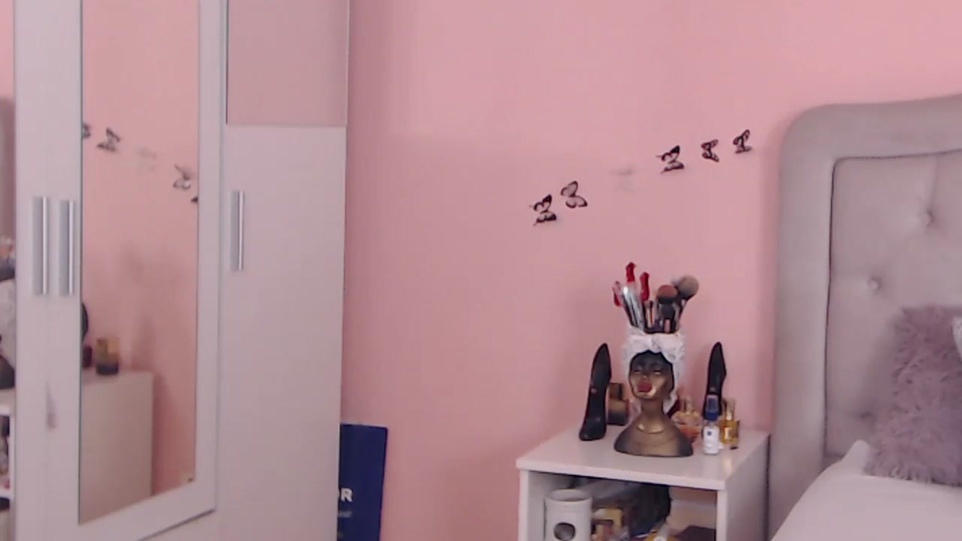 Gallery image thumbnail from Sara_Joy's myfreecams stream on, 05/12/2024, 19:50 image 7 of 20