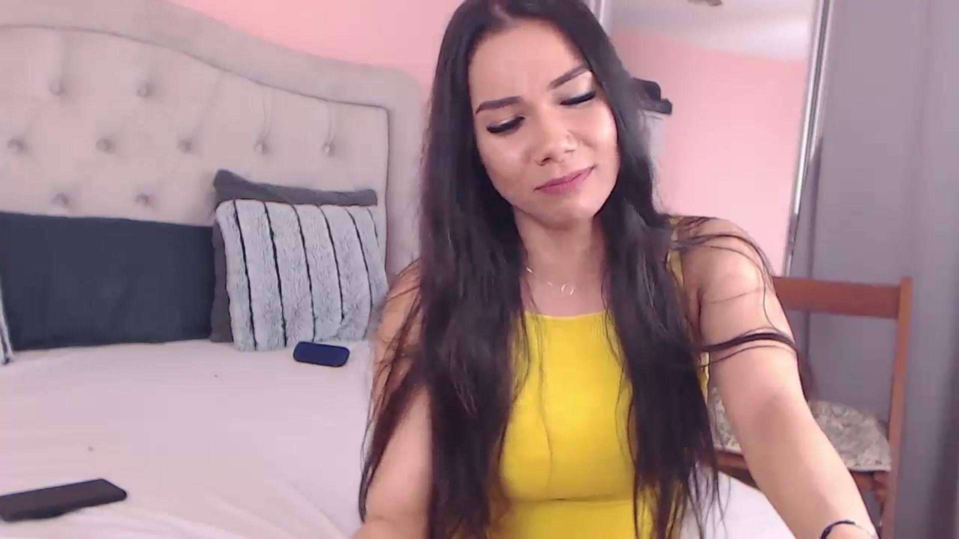 Gallery image thumbnail from Sara_Joy's myfreecams stream on, 05/22/2024, 19:39 image 15 of 20