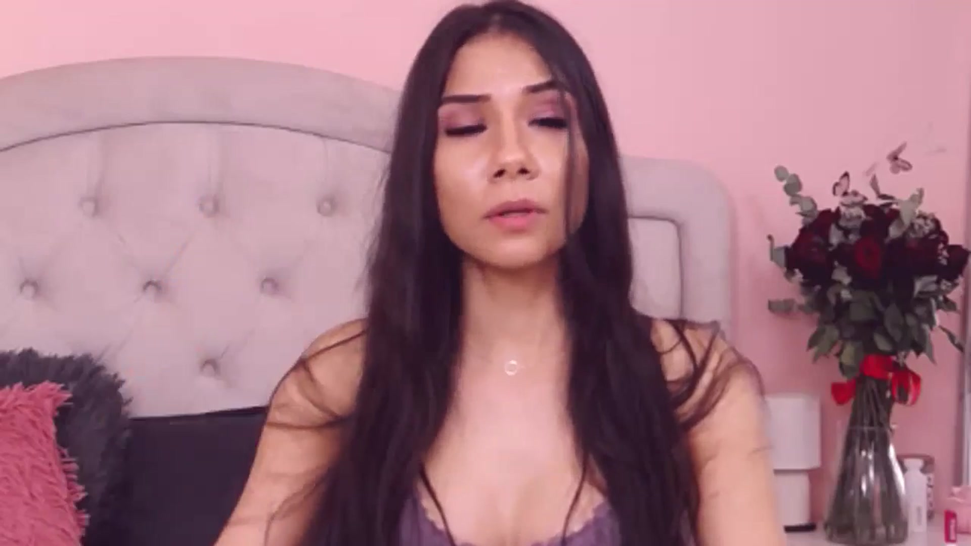 Gallery image thumbnail from Sara_Joy's myfreecams stream on, 05/29/2024, 23:59 image 18 of 20