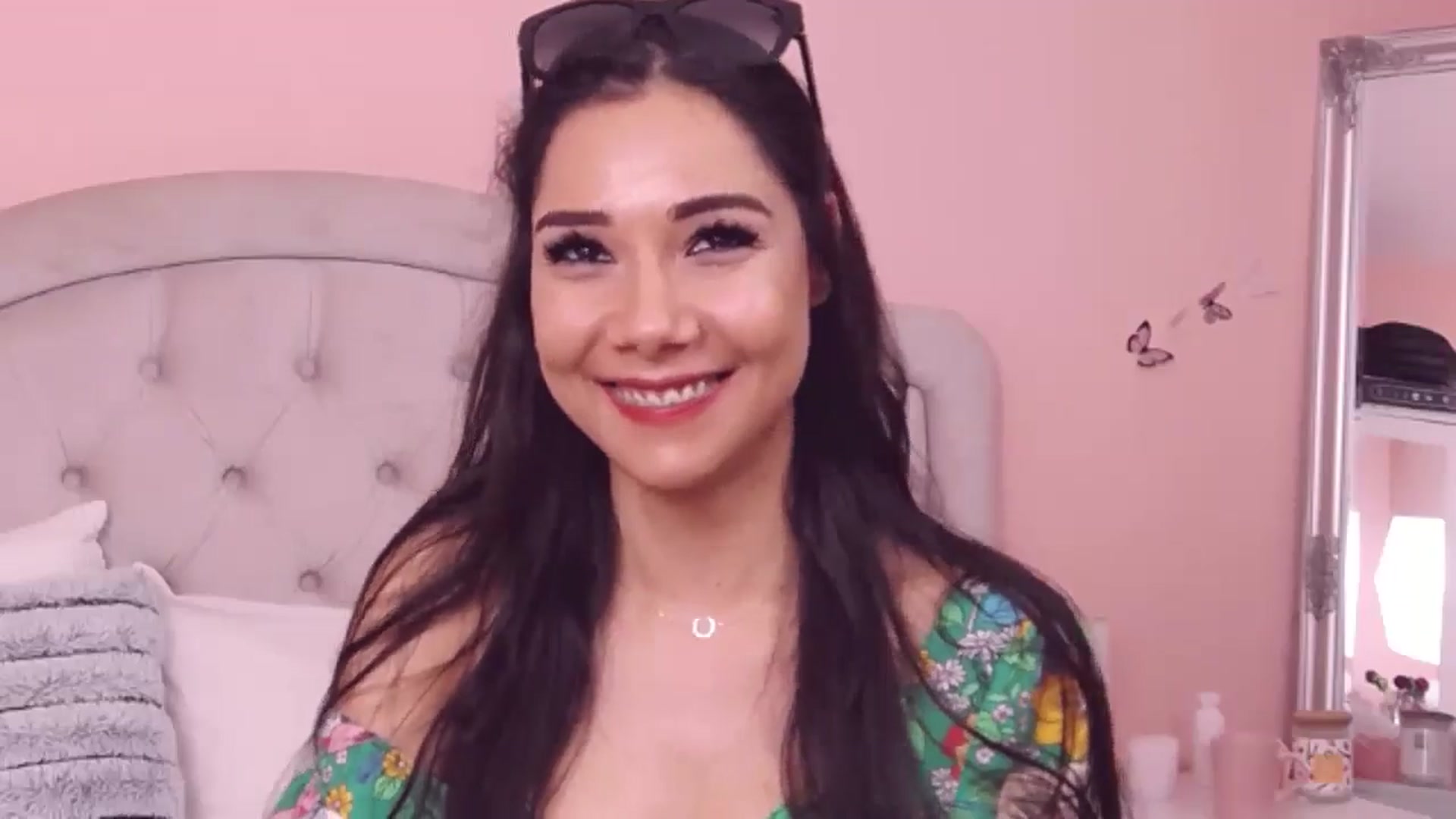 Gallery image thumbnail from Sara_Joy's myfreecams stream on, 06/03/2024, 23:55 image 5 of 20