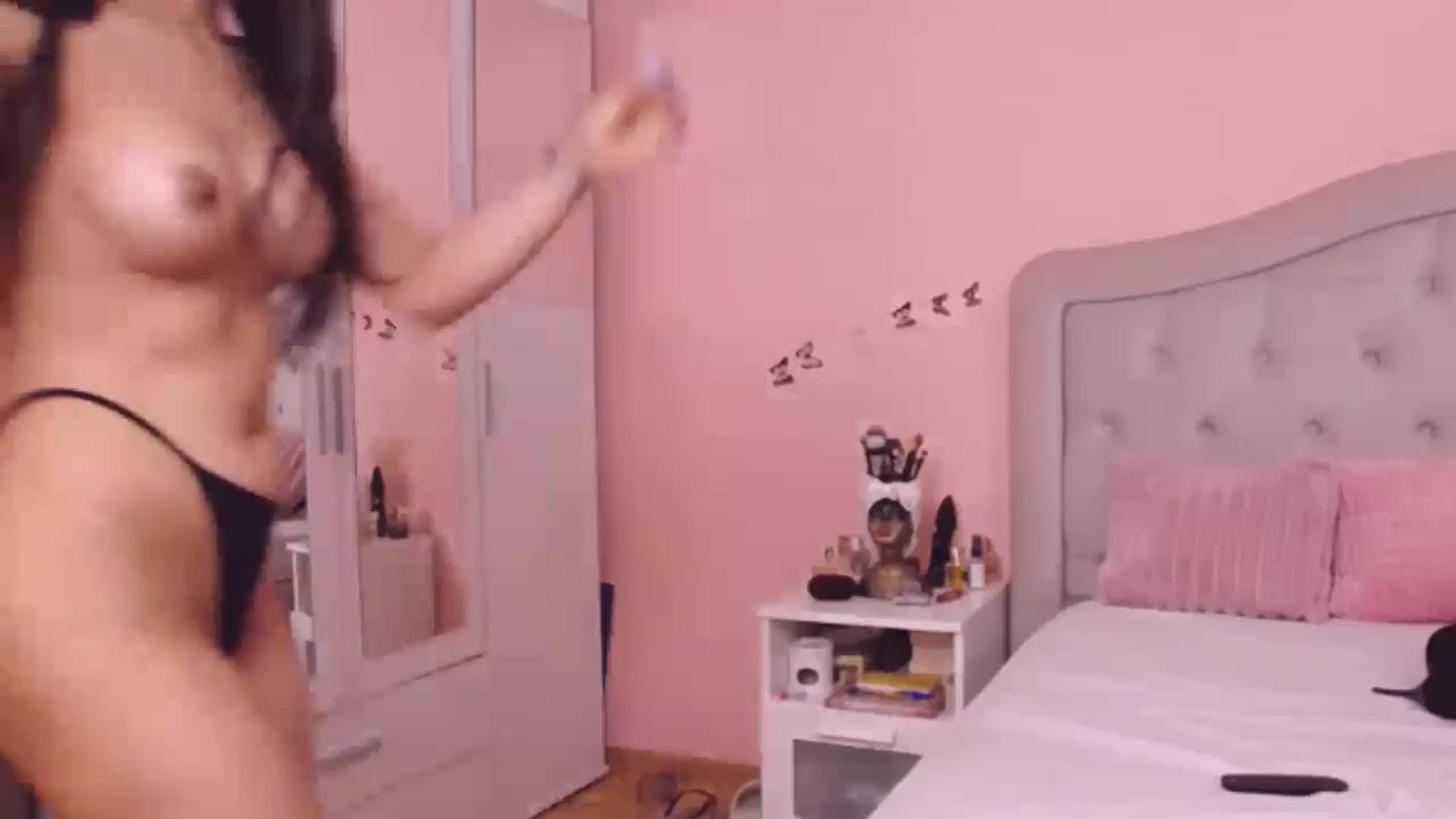 Gallery image thumbnail from Sara_Joy's myfreecams stream on, 06/09/2024, 22:21 image 7 of 20