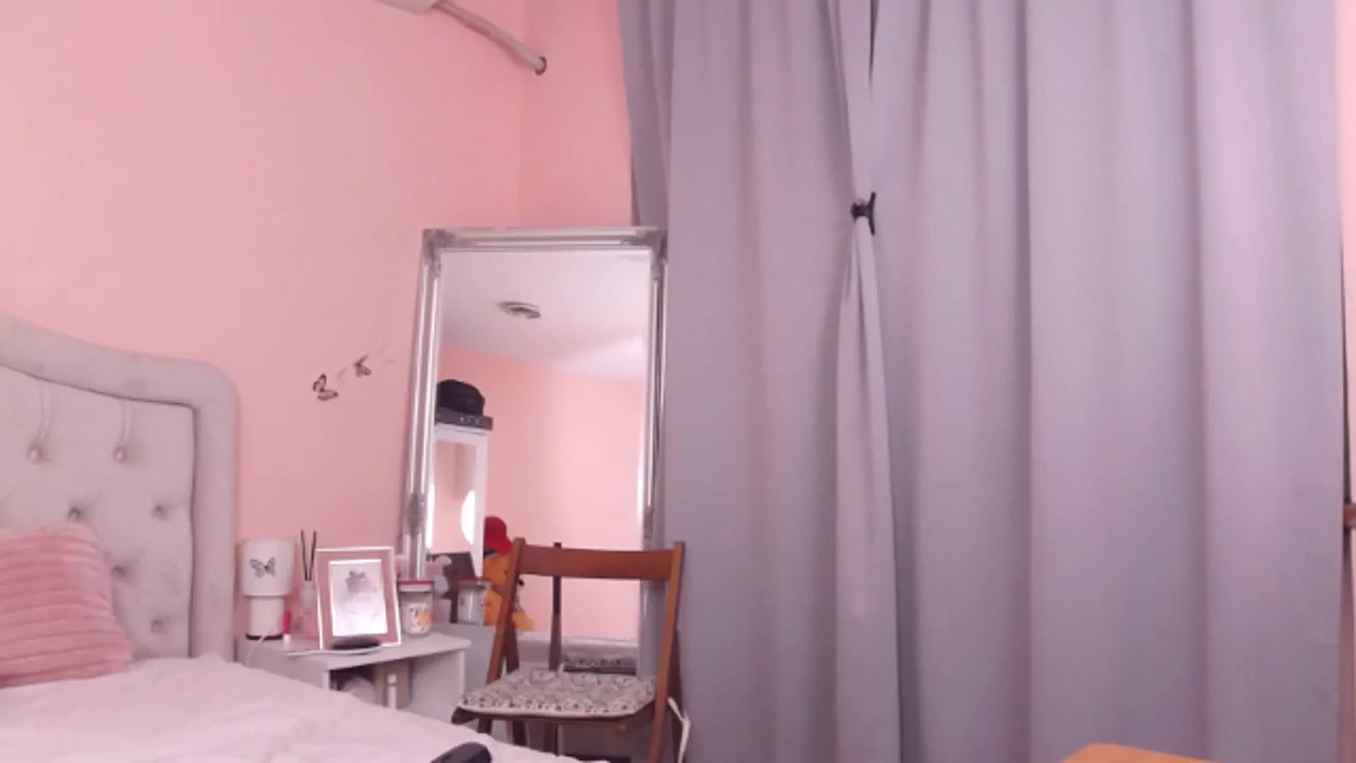 Gallery image thumbnail from Sara_Joy's myfreecams stream on, 06/11/2024, 24:53 image 13 of 20