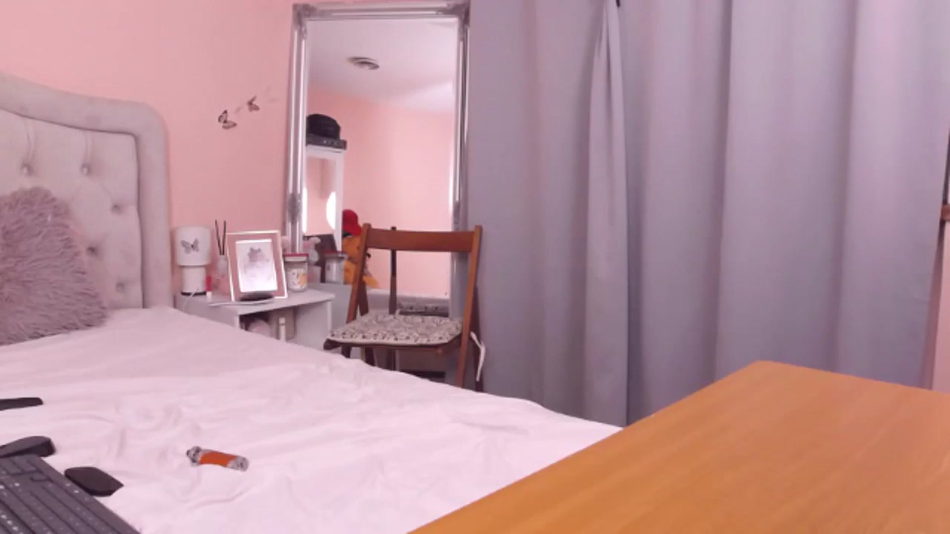 Gallery image thumbnail from Sara_Joy's myfreecams stream on, 06/11/2024, 24:53 image 17 of 20