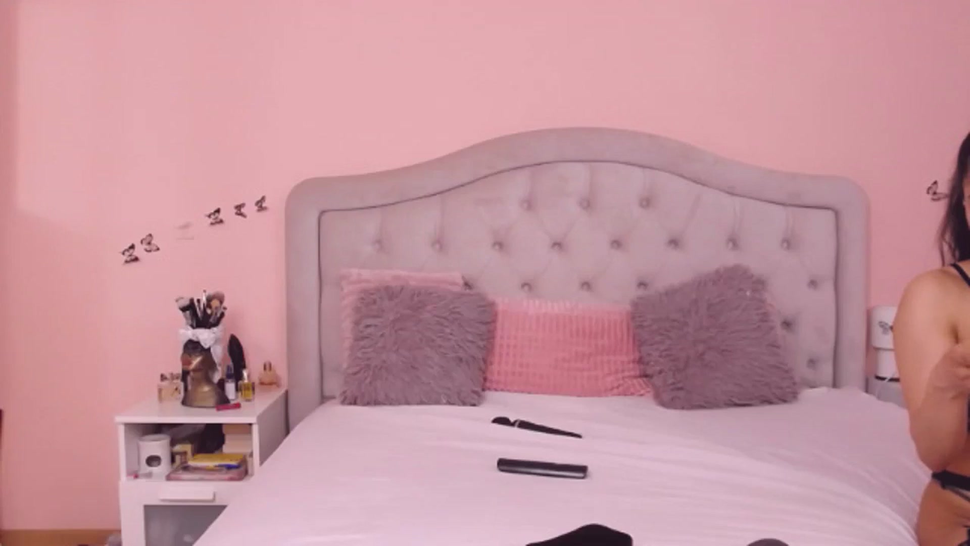 Gallery image thumbnail from Sara_Joy's myfreecams stream on, 06/11/2024, 01:34 image 17 of 20