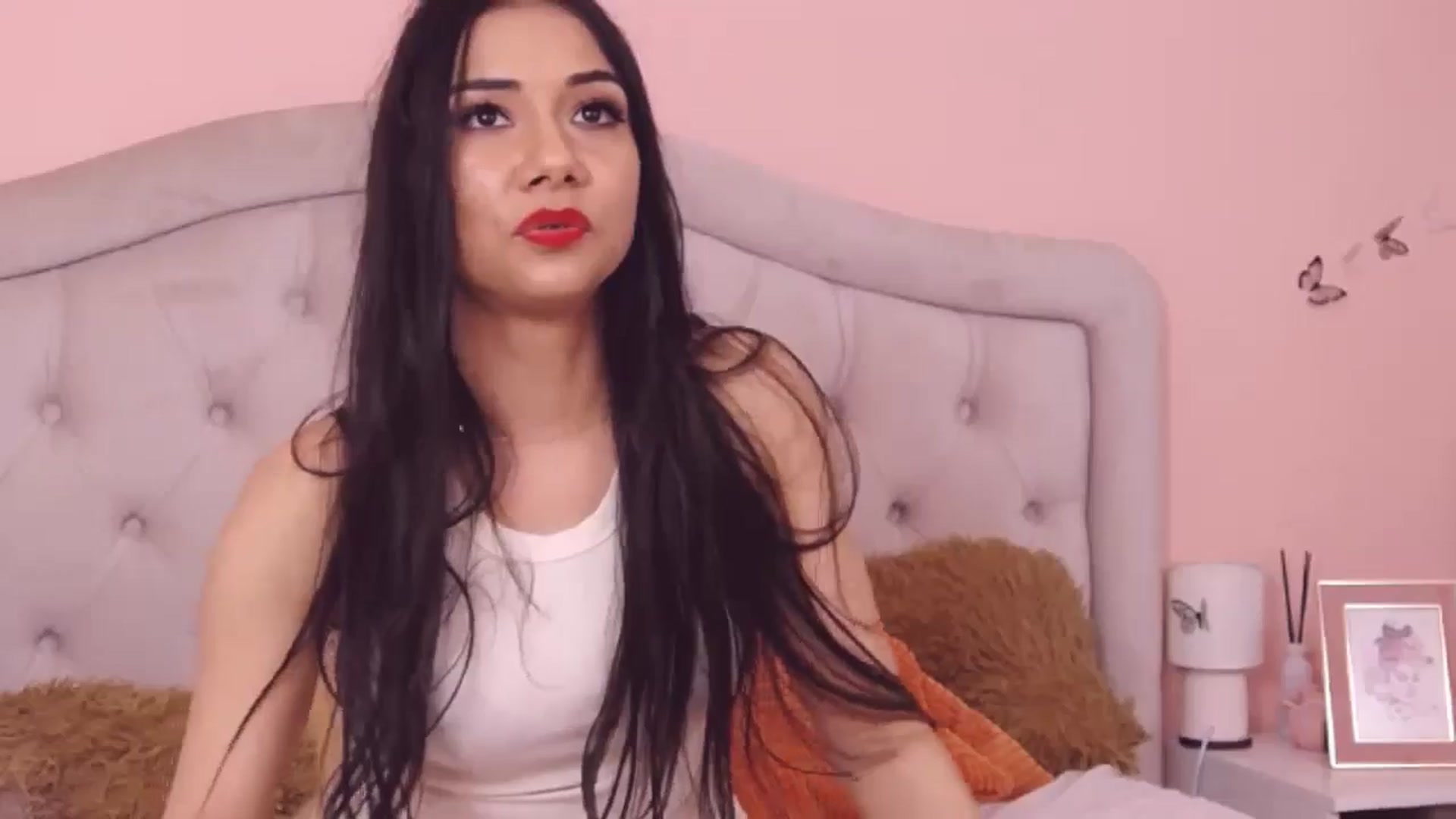 Gallery image thumbnail from Sara_Joy's myfreecams stream on, 06/12/2024, 22:00 image 9 of 20