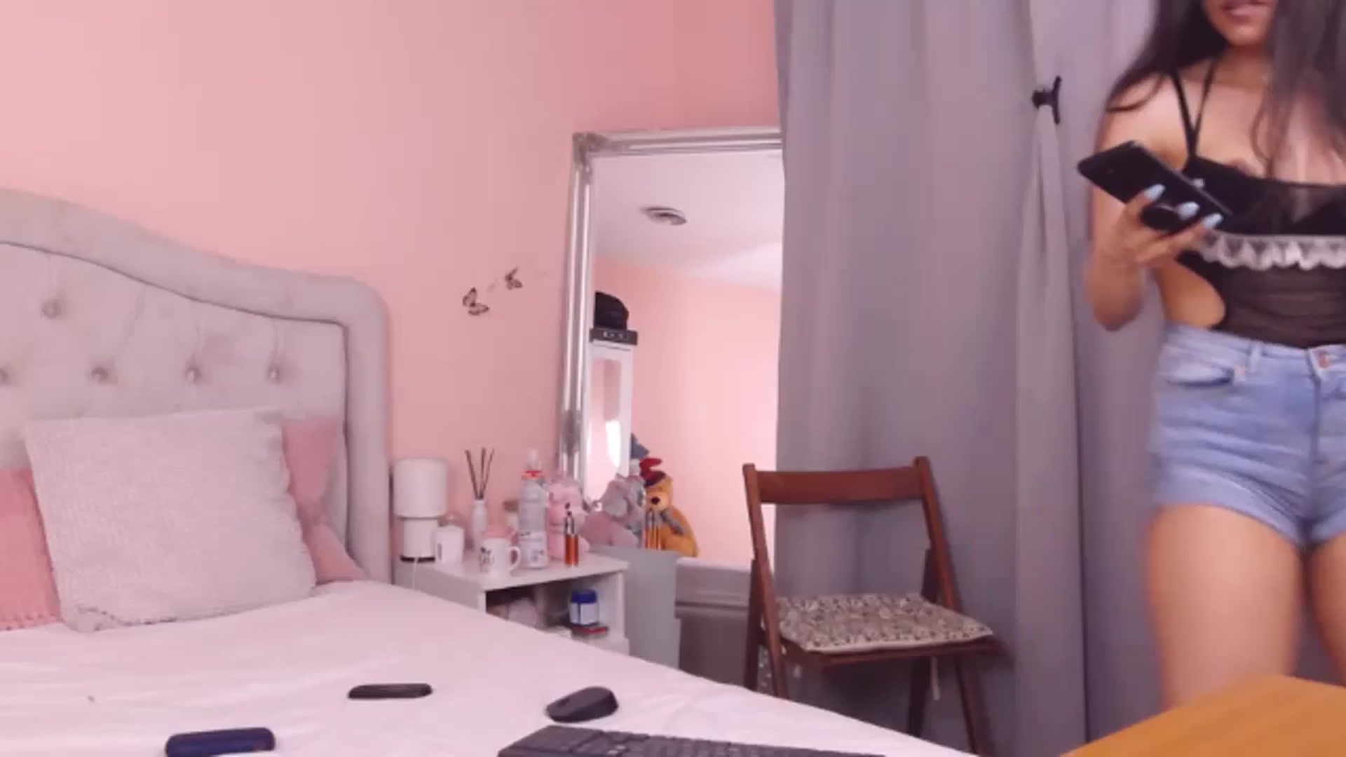Gallery image thumbnail from Sara_Joy's myfreecams stream on, 06/27/2024, 22:06 image 13 of 20