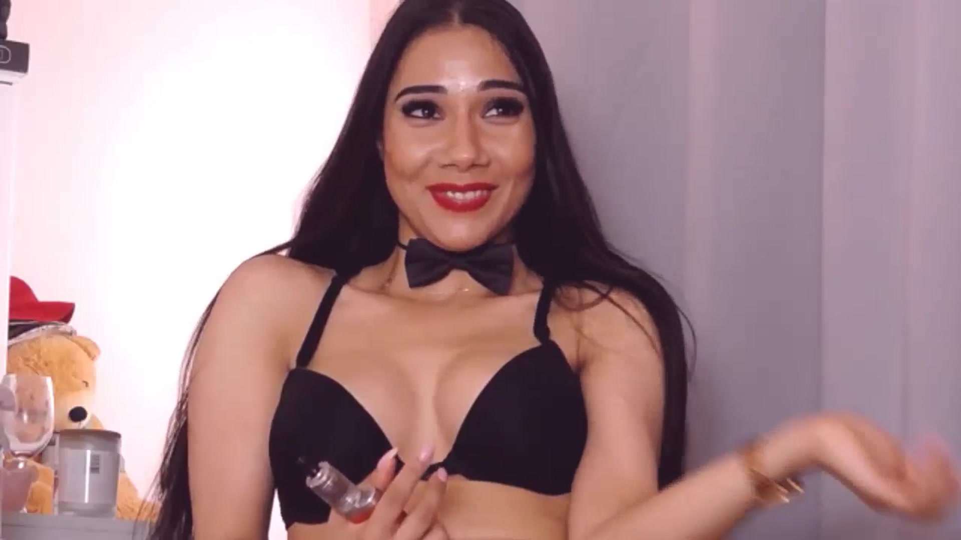 Gallery image thumbnail from Sara_Joy's myfreecams stream on, 07/13/2024, 01:44 image 6 of 20