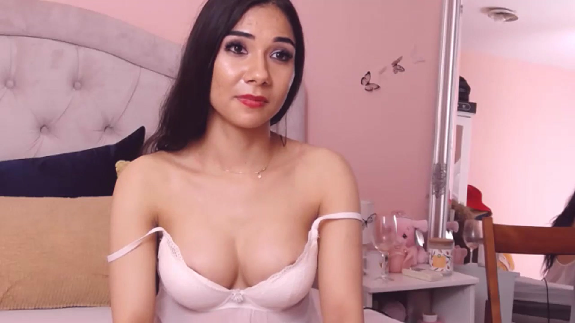 Gallery image thumbnail from Sara_Joy's myfreecams stream on, 07/25/2024, 24:03 image 16 of 20