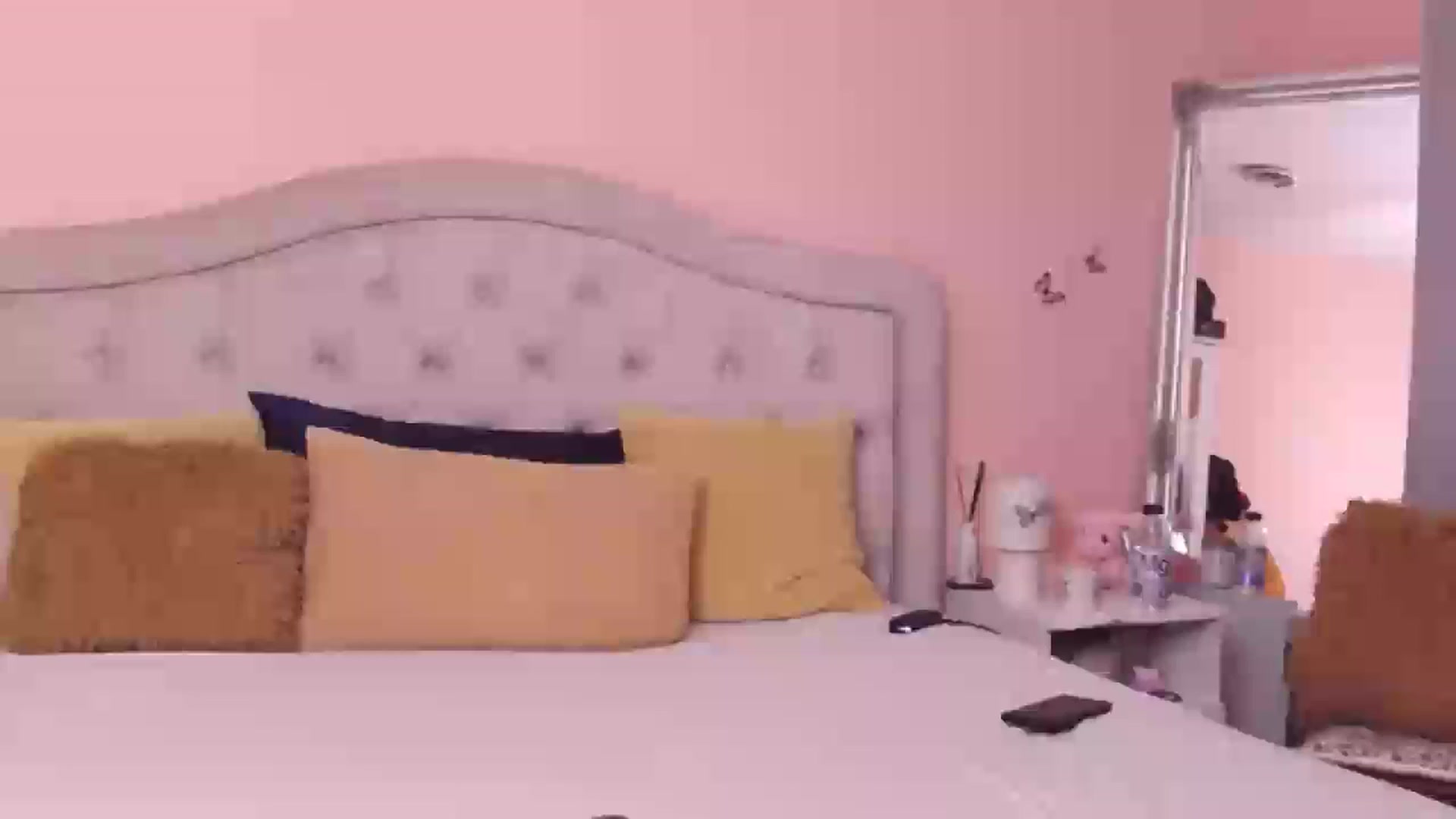 Gallery image thumbnail from Sara_Joy's myfreecams stream on, 07/27/2024, 20:35 image 15 of 20