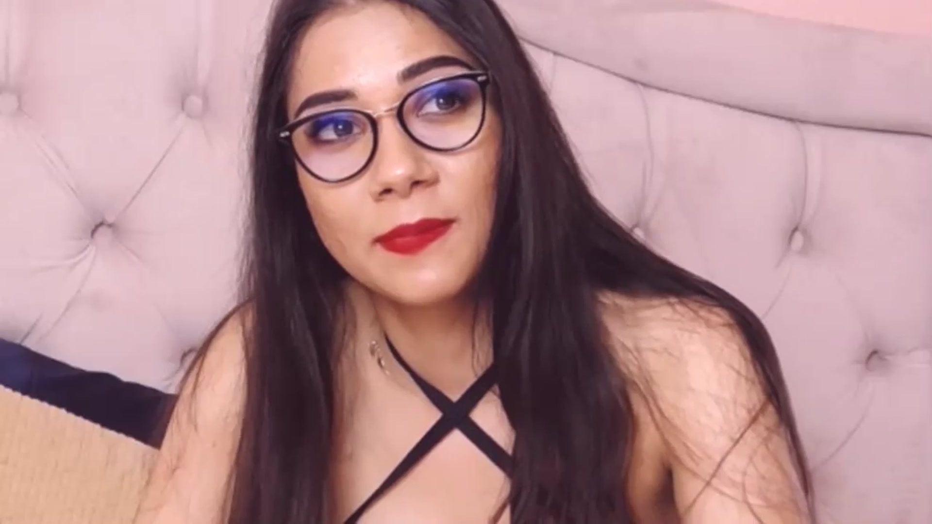 Gallery image thumbnail from Sara_Joy's myfreecams stream on, 07/27/2024, 22:22 image 8 of 20