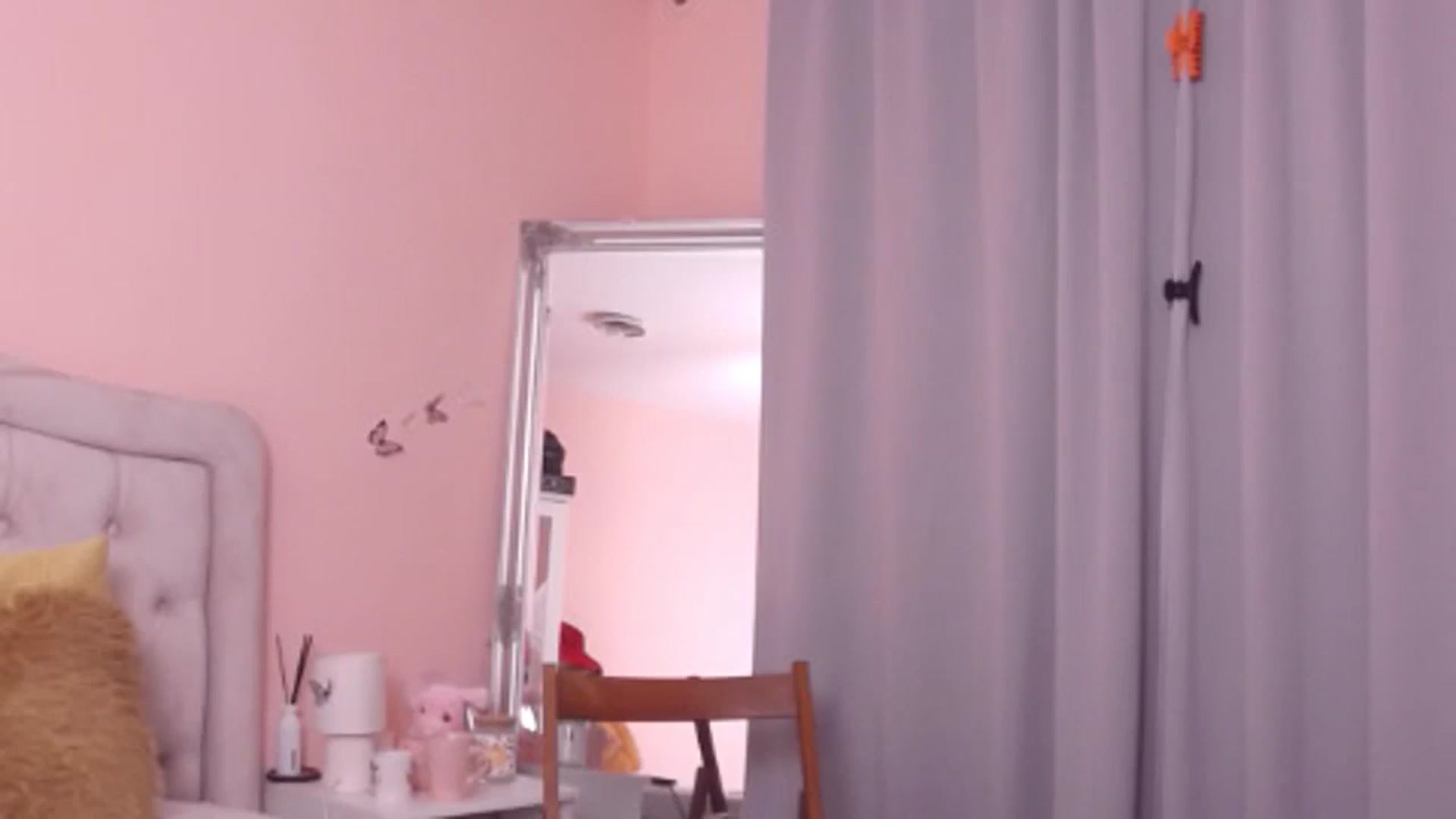 Gallery image thumbnail from Sara_Joy's myfreecams stream on, 07/28/2024, 20:57 image 3 of 20