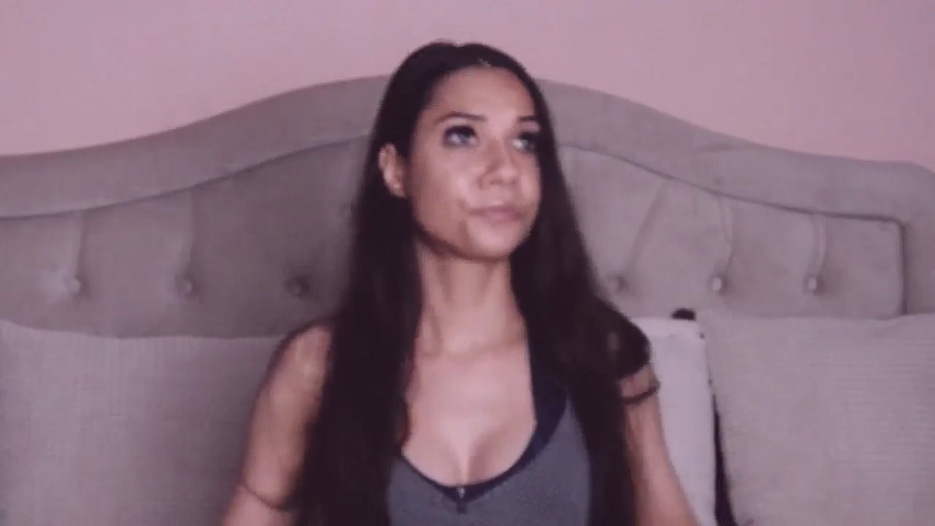 Gallery image thumbnail from Sara_Joy's myfreecams stream on, 08/07/2024, 22:19 image 2 of 20