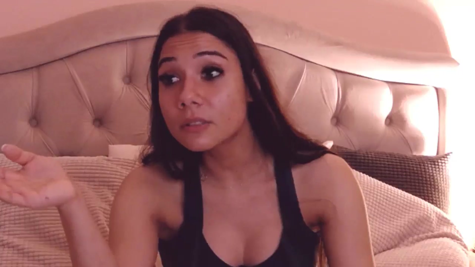 Gallery image thumbnail from Sara_Joy's myfreecams stream on, 08/08/2024, 24:09 image 12 of 20