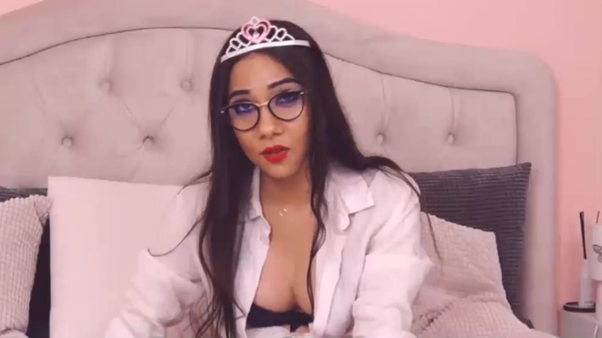 Gallery image thumbnail from Sara_Joy's myfreecams stream on, 08/09/2024, 23:00 image 20 of 20