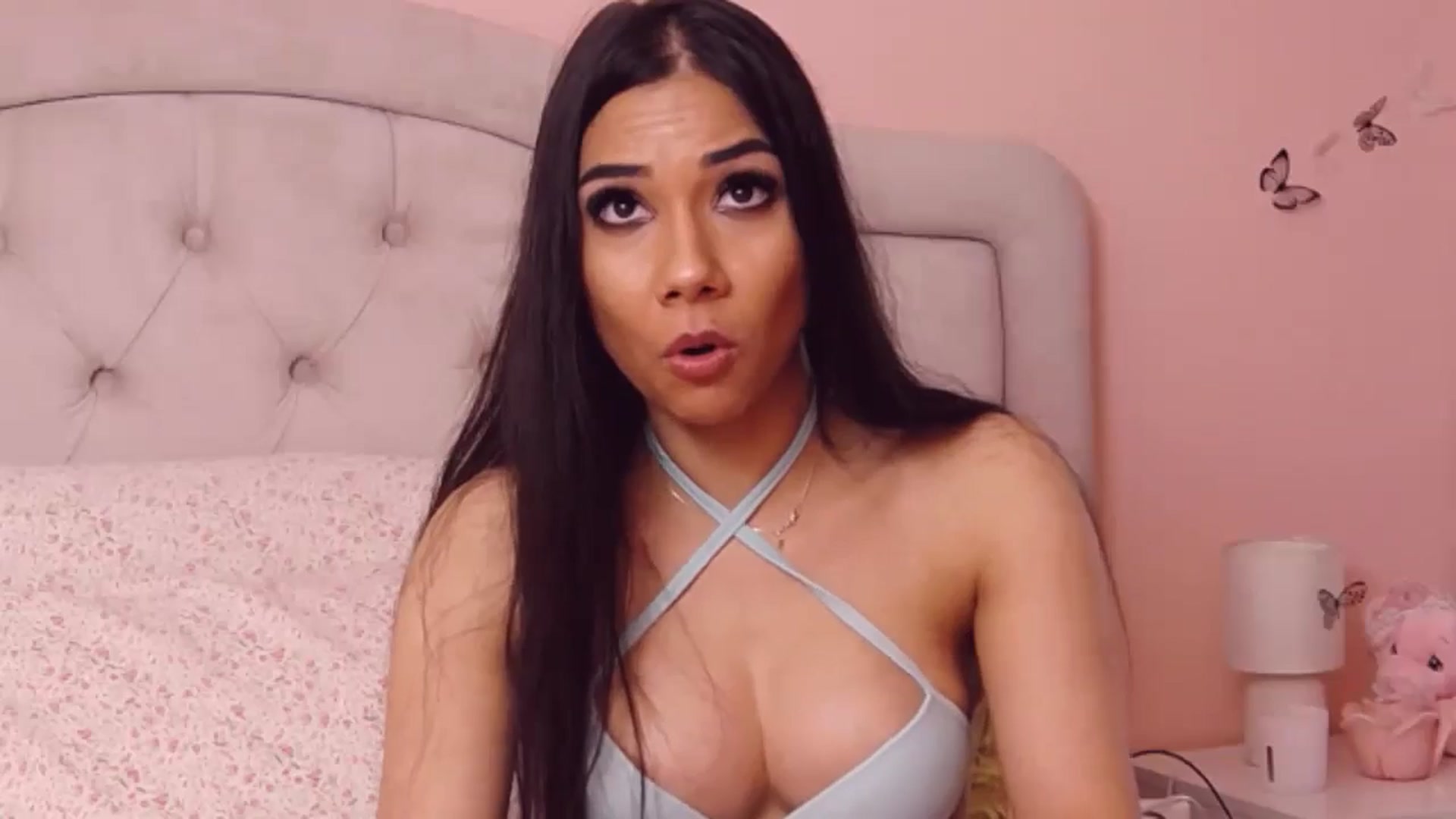 Gallery image thumbnail from Sara_Joy's myfreecams stream on, 08/24/2024, 22:39 image 17 of 20