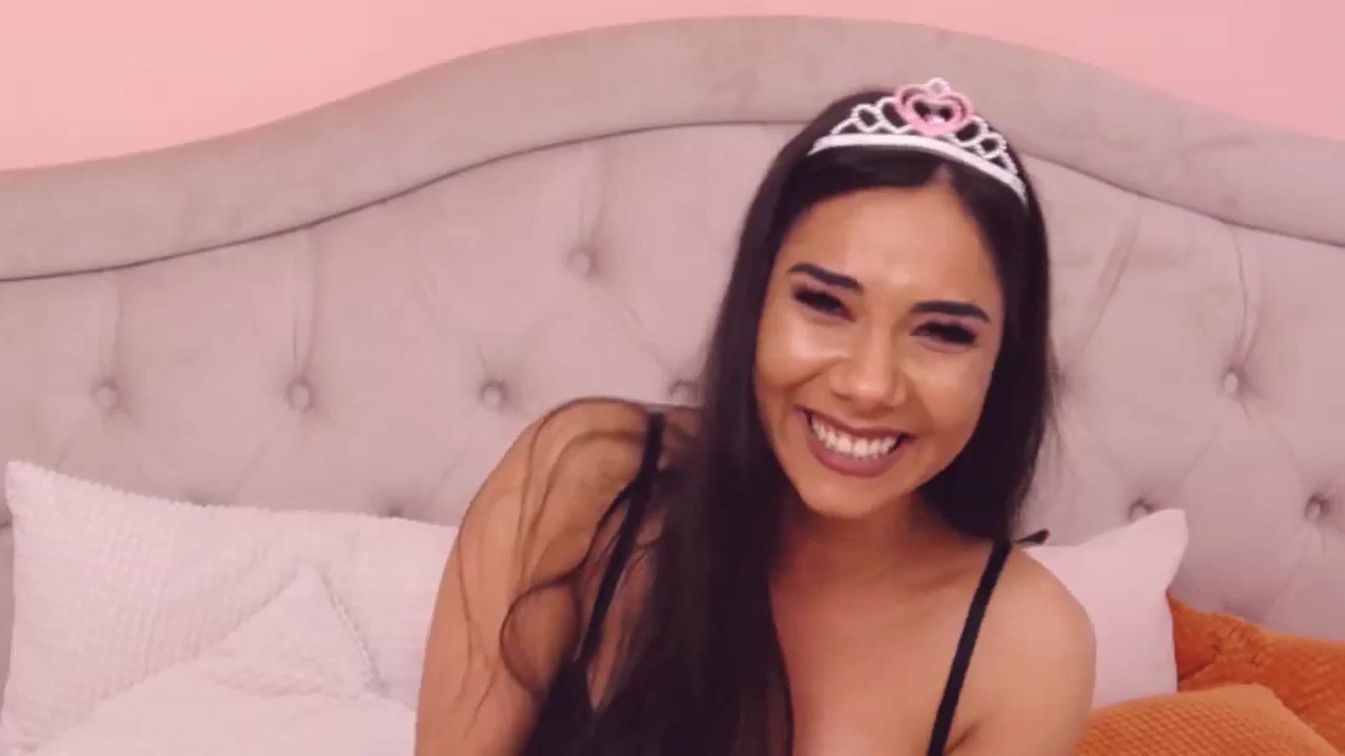 Gallery image thumbnail from Sara_Joy's myfreecams stream on, 09/01/2024, 22:18 image 14 of 20