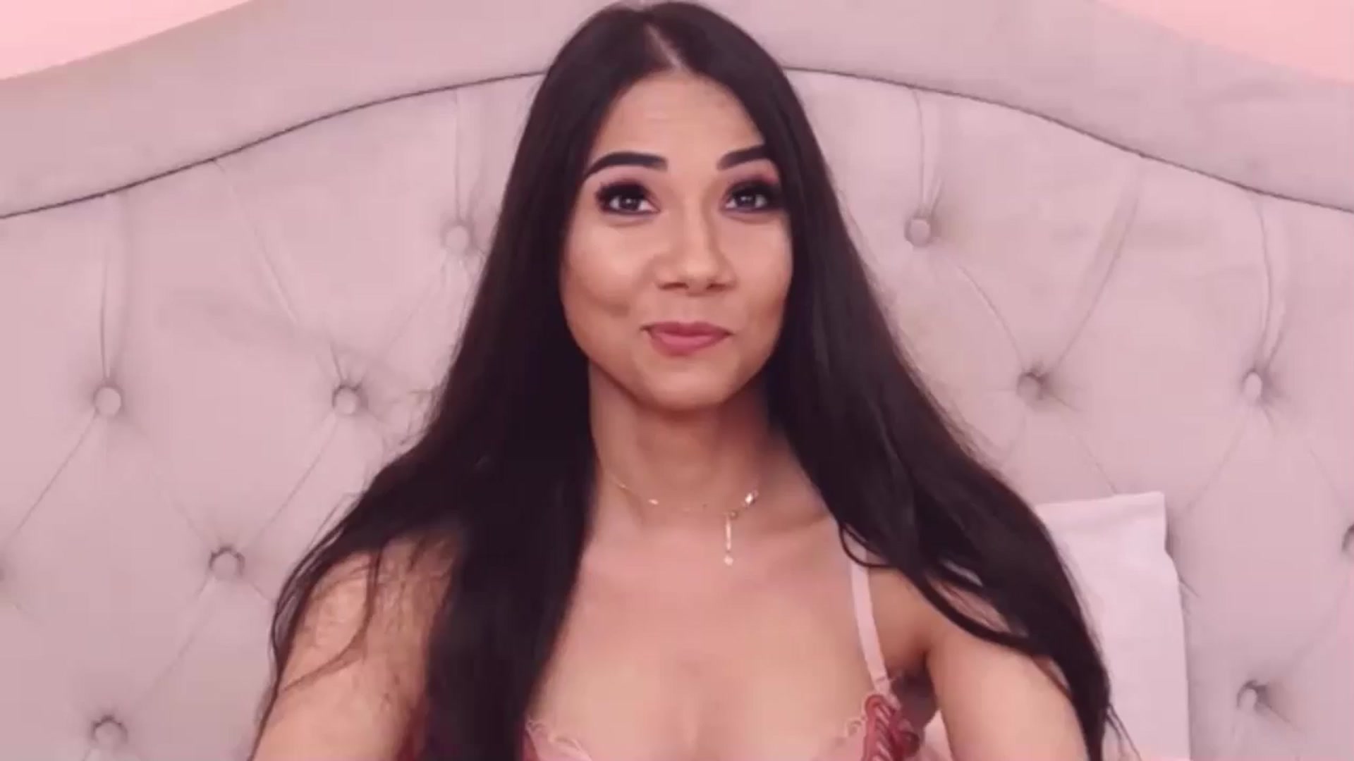 Gallery image thumbnail from Sara_Joy's myfreecams stream on, 09/05/2024, 19:21 image 7 of 20
