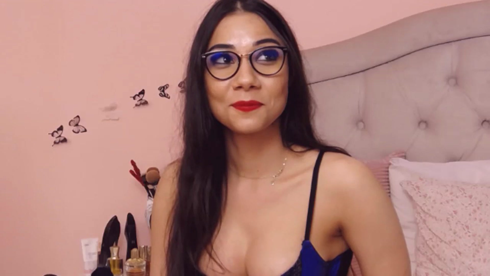 Gallery image thumbnail from Sara_Joy's myfreecams stream on, 10/24/2024, 19:52 image 18 of 20